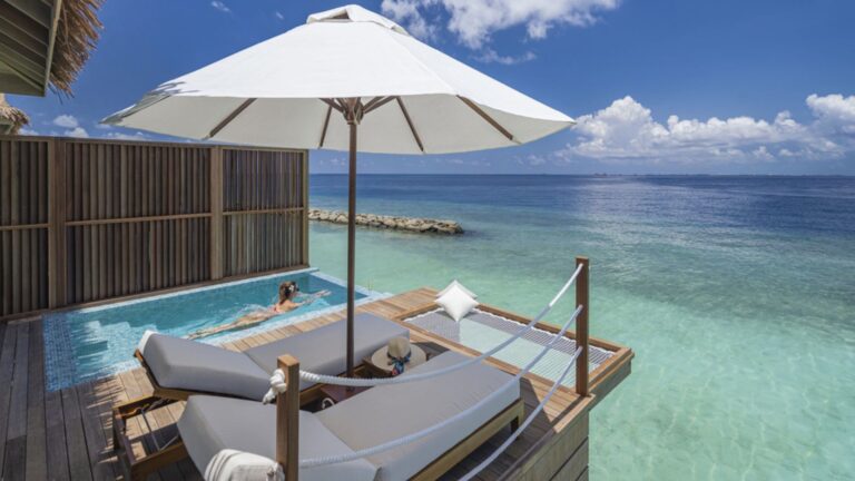 Kelionė į Maldyvus – Bandos Maldives 4*