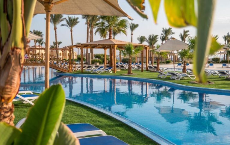 CLEOPATRA LUXURY RESORT MAKADI BAY 5* – Hurgada, Egiptas
