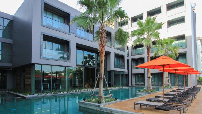 Sugar Marina Surf 4* – Puketas, Tailandas