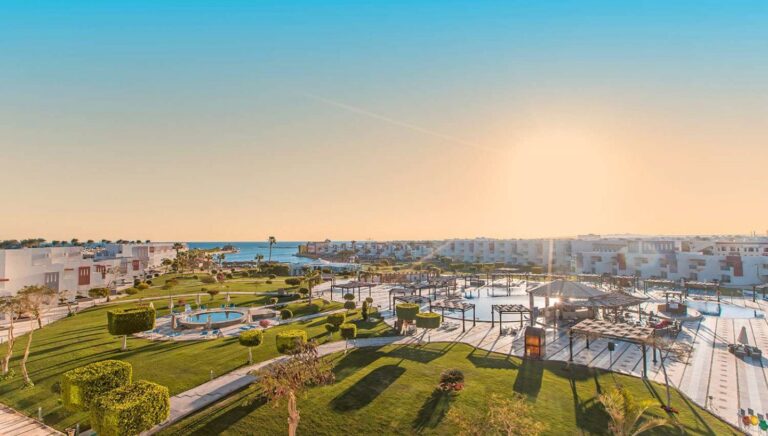Sunrise Crystal Bay Resort -Grand Select-  5* – Hurgada, Egiptas